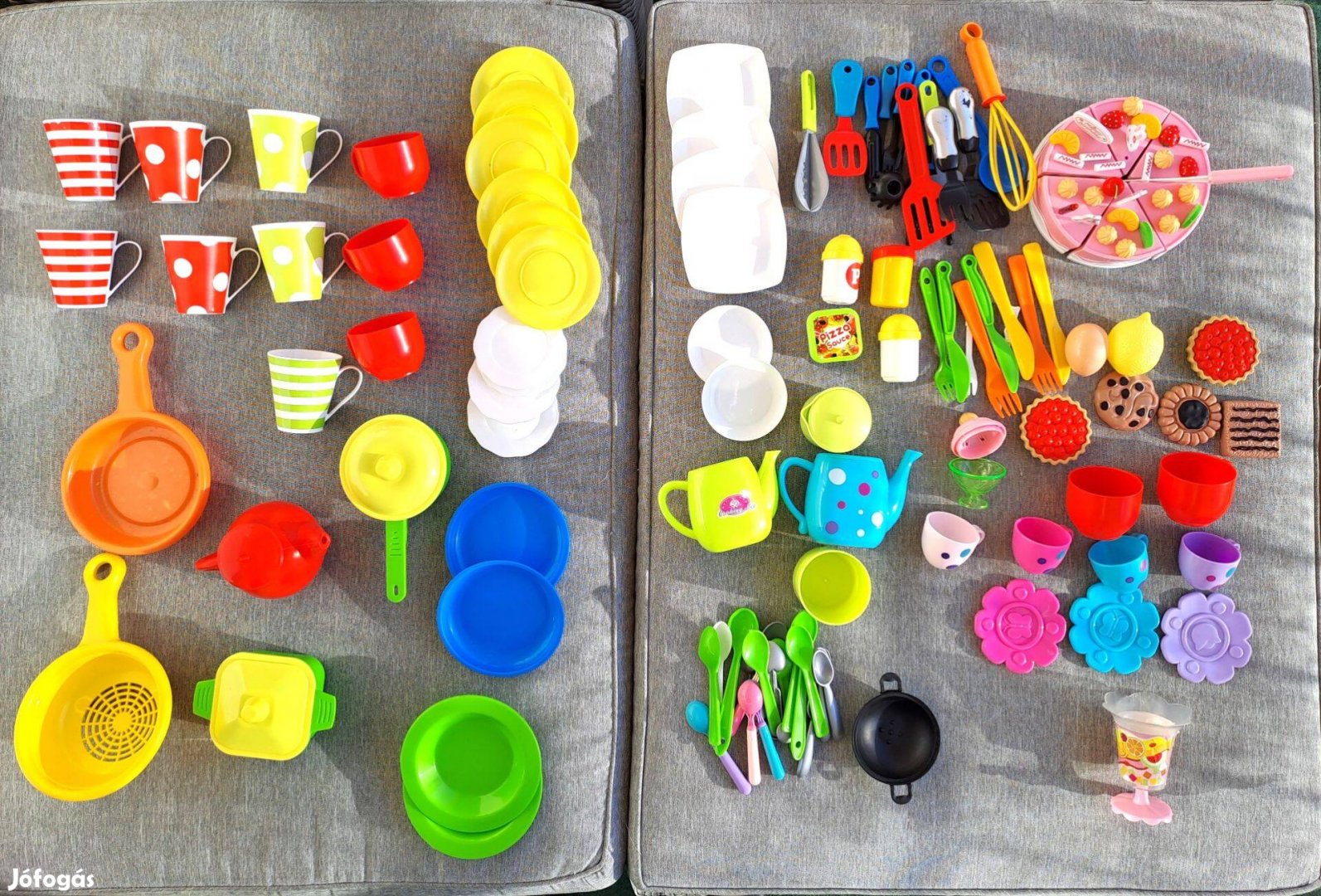 Süti konyha, sok darabos, gyerekjáték, műanyag [1017]